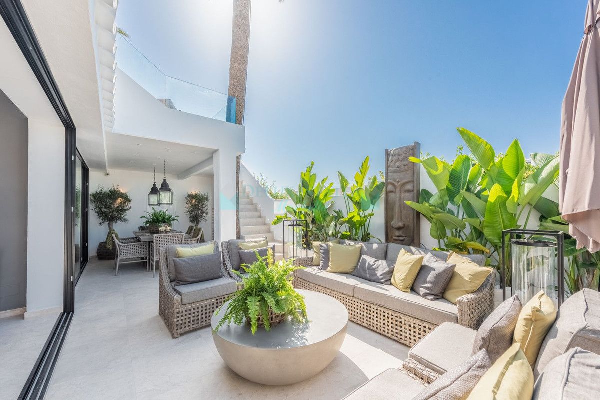 Town House for sale in Marbella Golden Mile