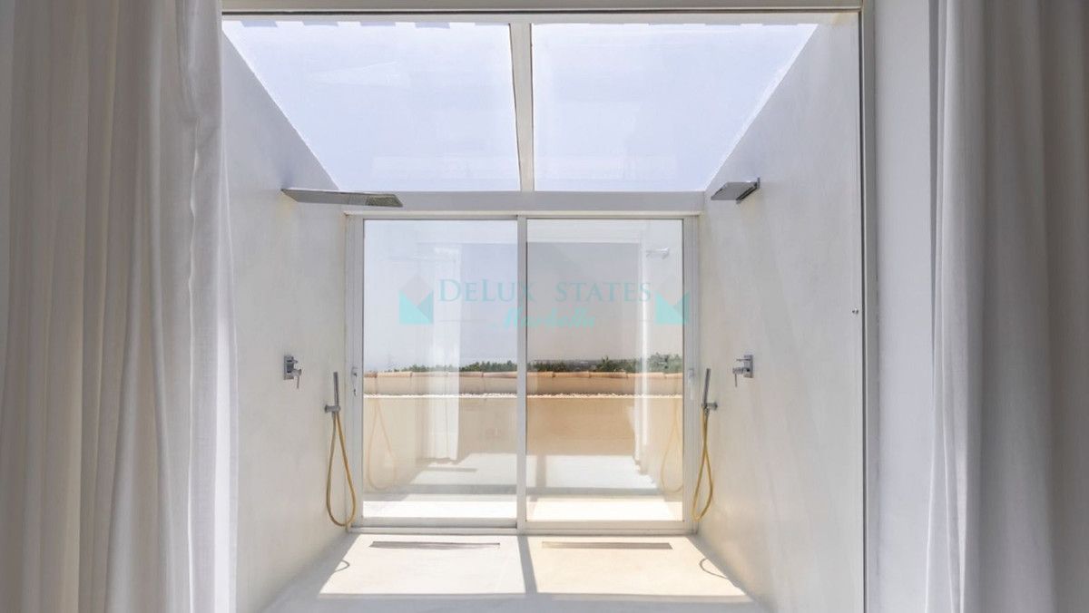 Penthouse for sale in Marbella Golden Mile