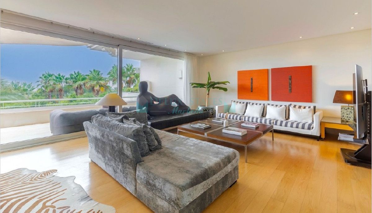 Penthouse for sale in Marbella Golden Mile