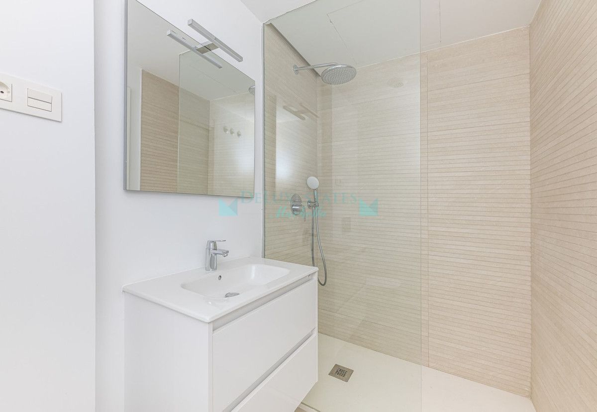 Apartamento en venta en Estepona