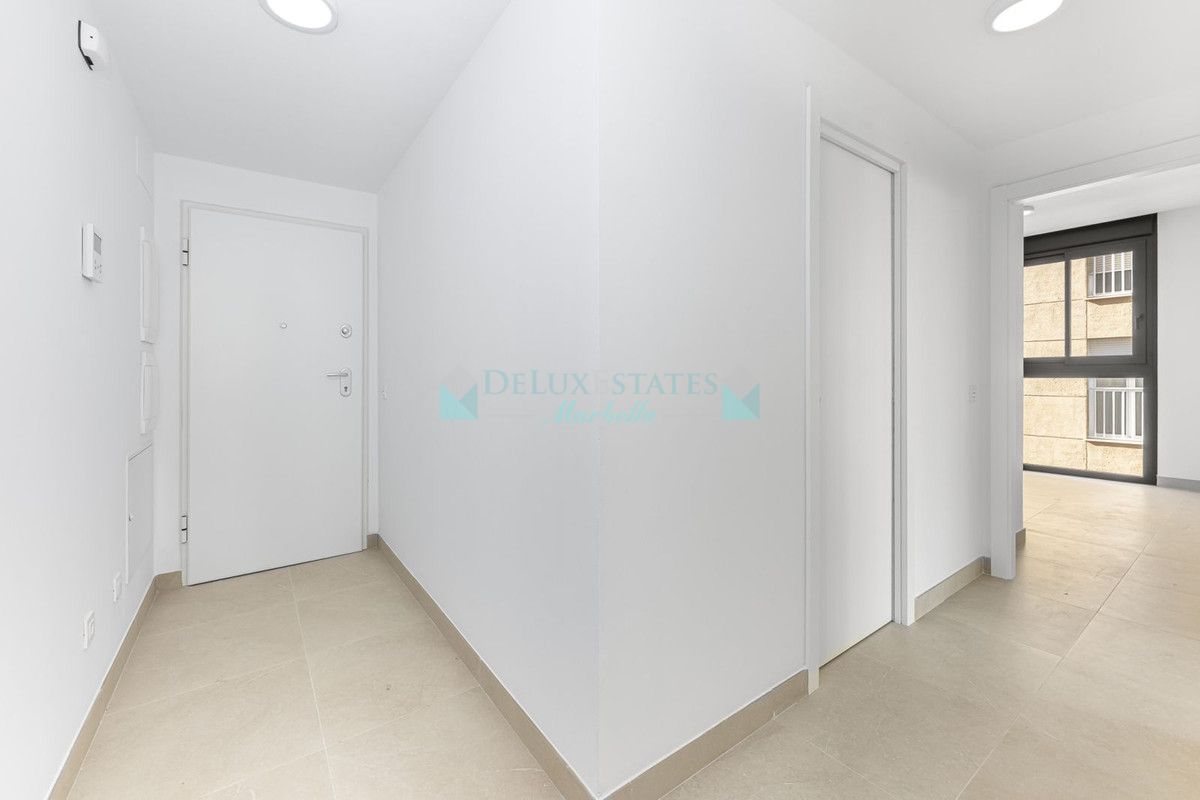 Apartamento en venta en Estepona