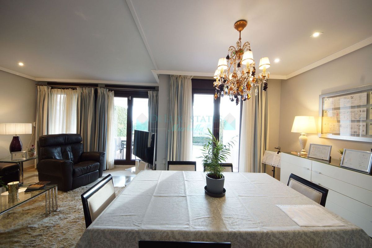 Ground Floor Apartment for sale in Los Arqueros, Benahavis