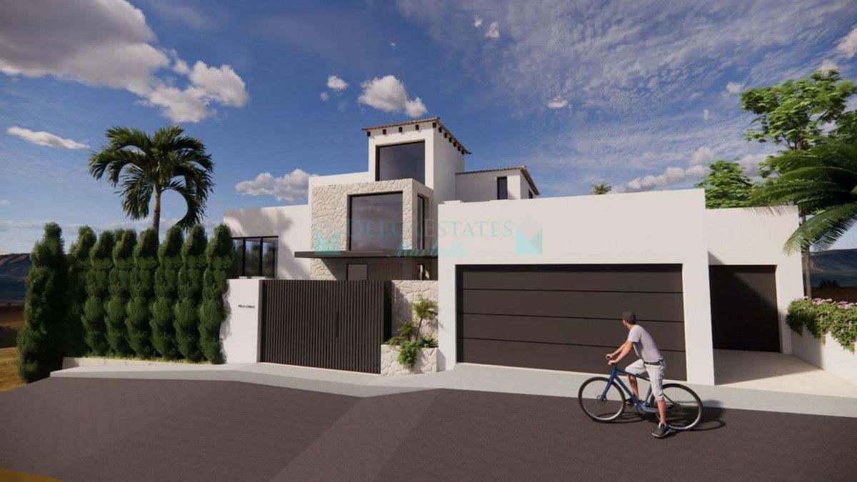 Villa for sale in Nueva Andalucia