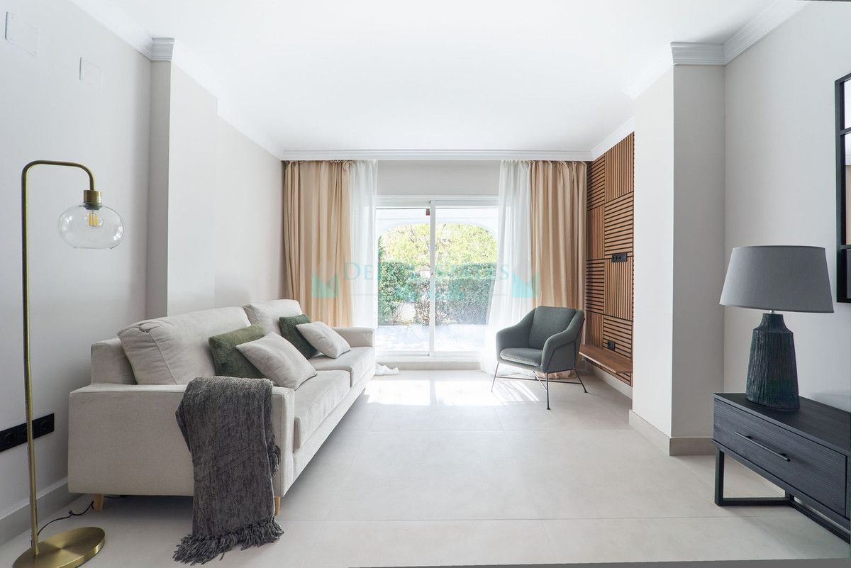 Apartamento Planta Baja en venta en San Pedro de Alcantara