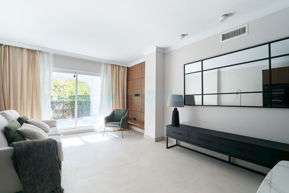 Apartamento Planta Baja en venta en San Pedro de Alcantara