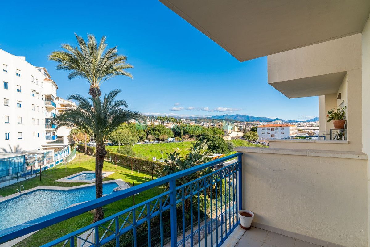 Apartamento en venta en Estepona