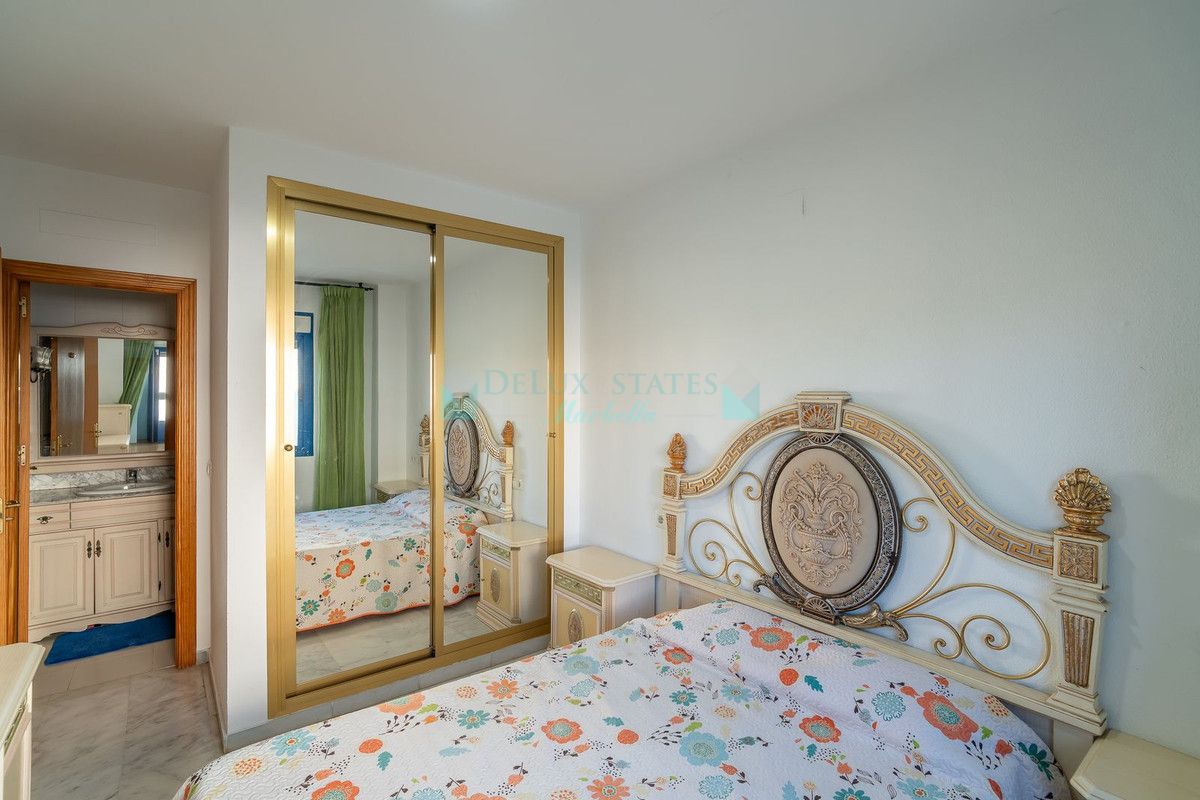Apartamento en venta en Estepona