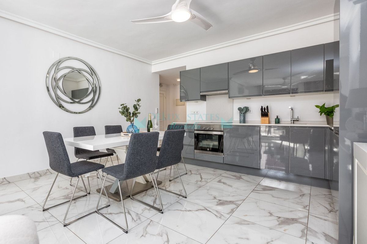 Apartment for sale in Nueva Andalucia