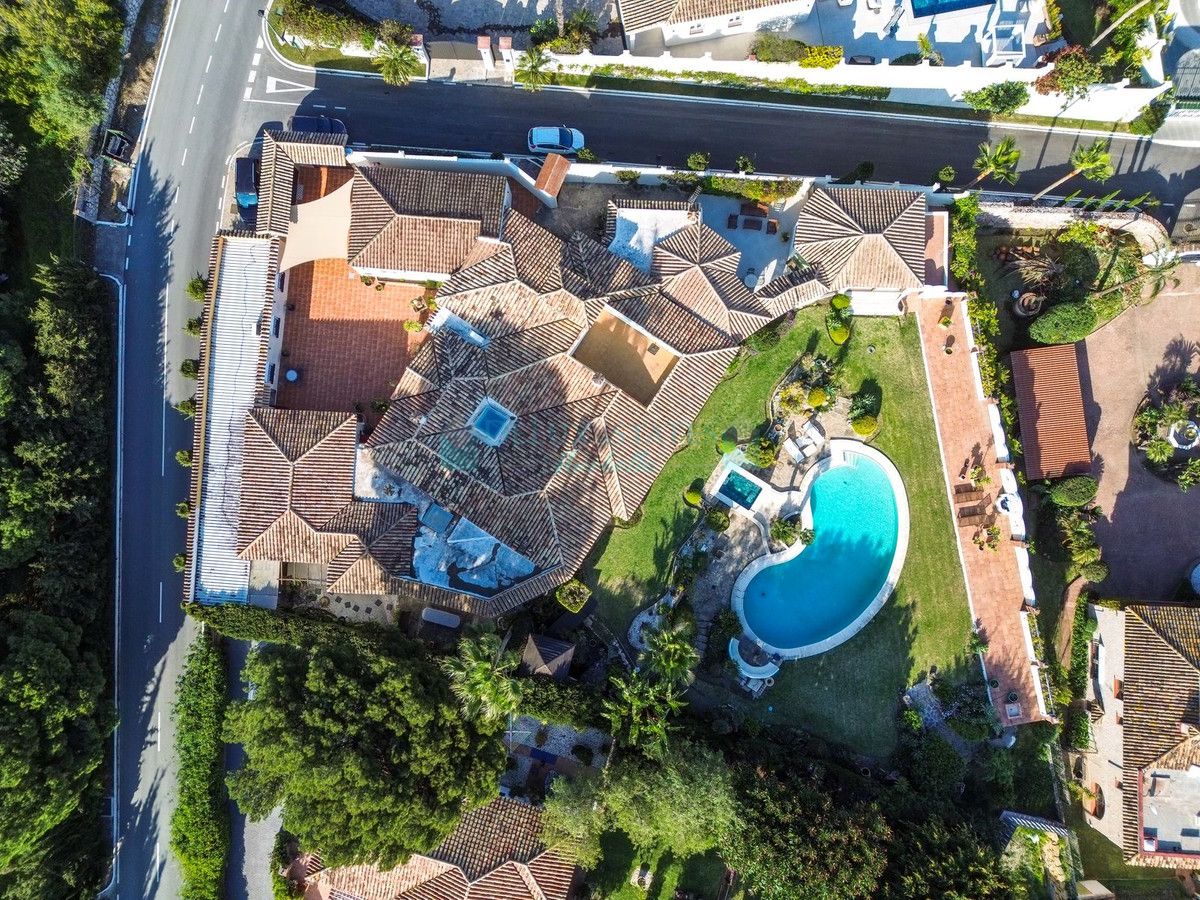 Villa en venta en Benahavis
