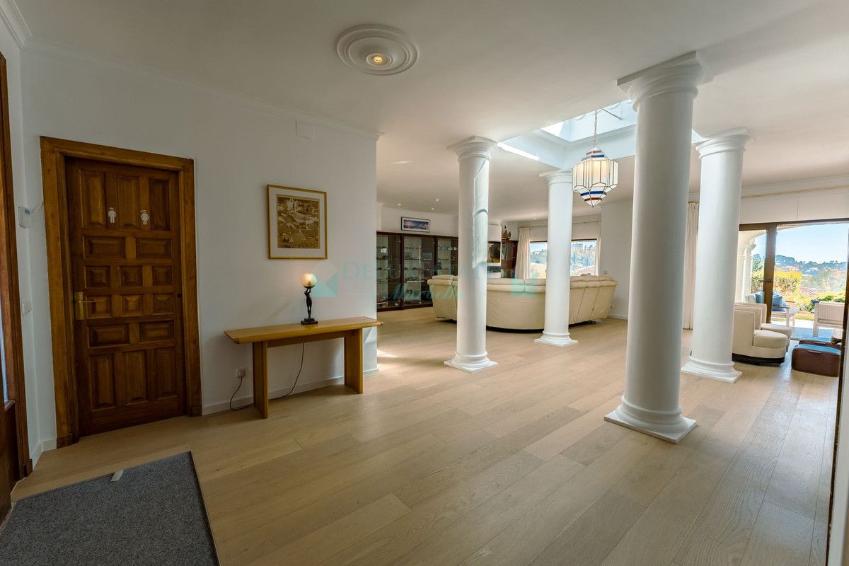 Villa en venta en Benahavis