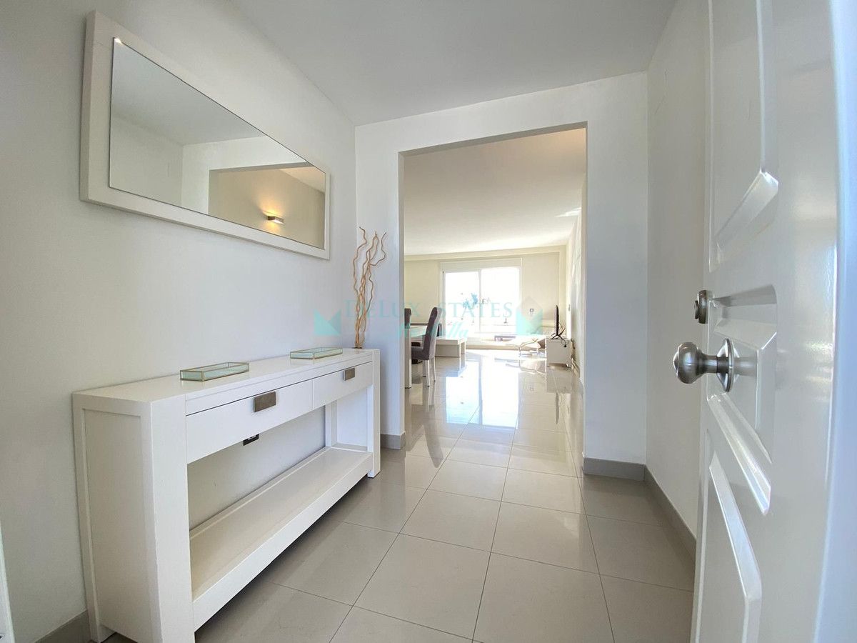 Penthouse for sale in Estepona