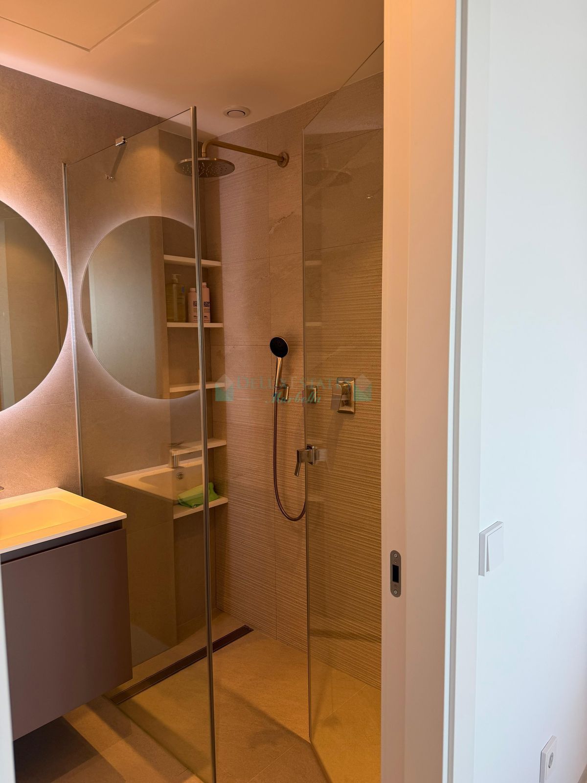 Penthouse for sale in Benahavis