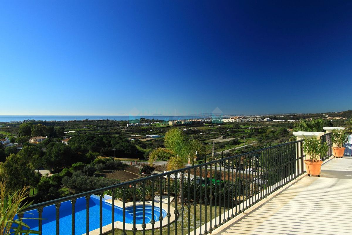 Villa en alquiler en Los Flamingos, Benahavis