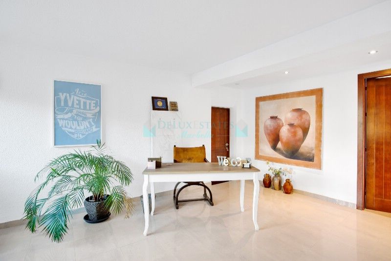 Villa for sale in Marbesa, Marbella East