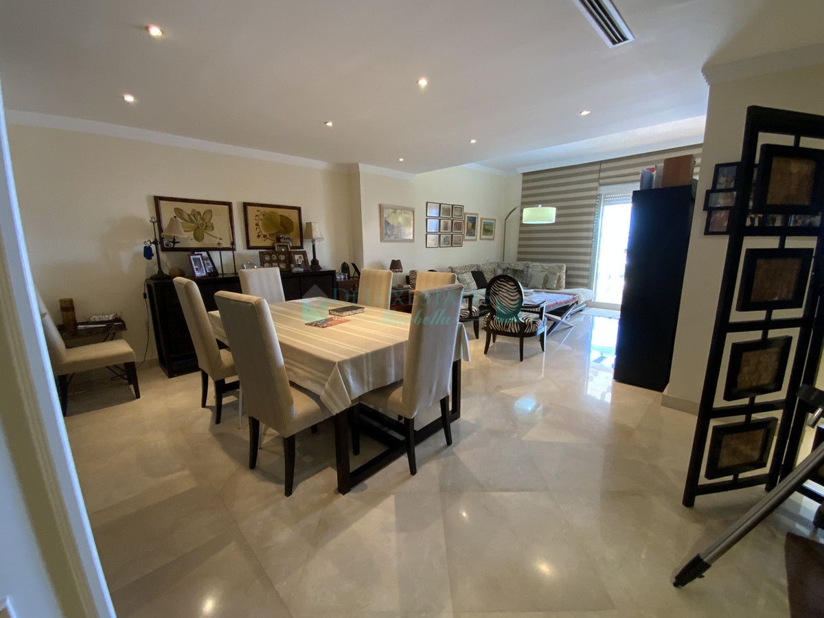 Apartment for sale in Rio Real, Marbella East
