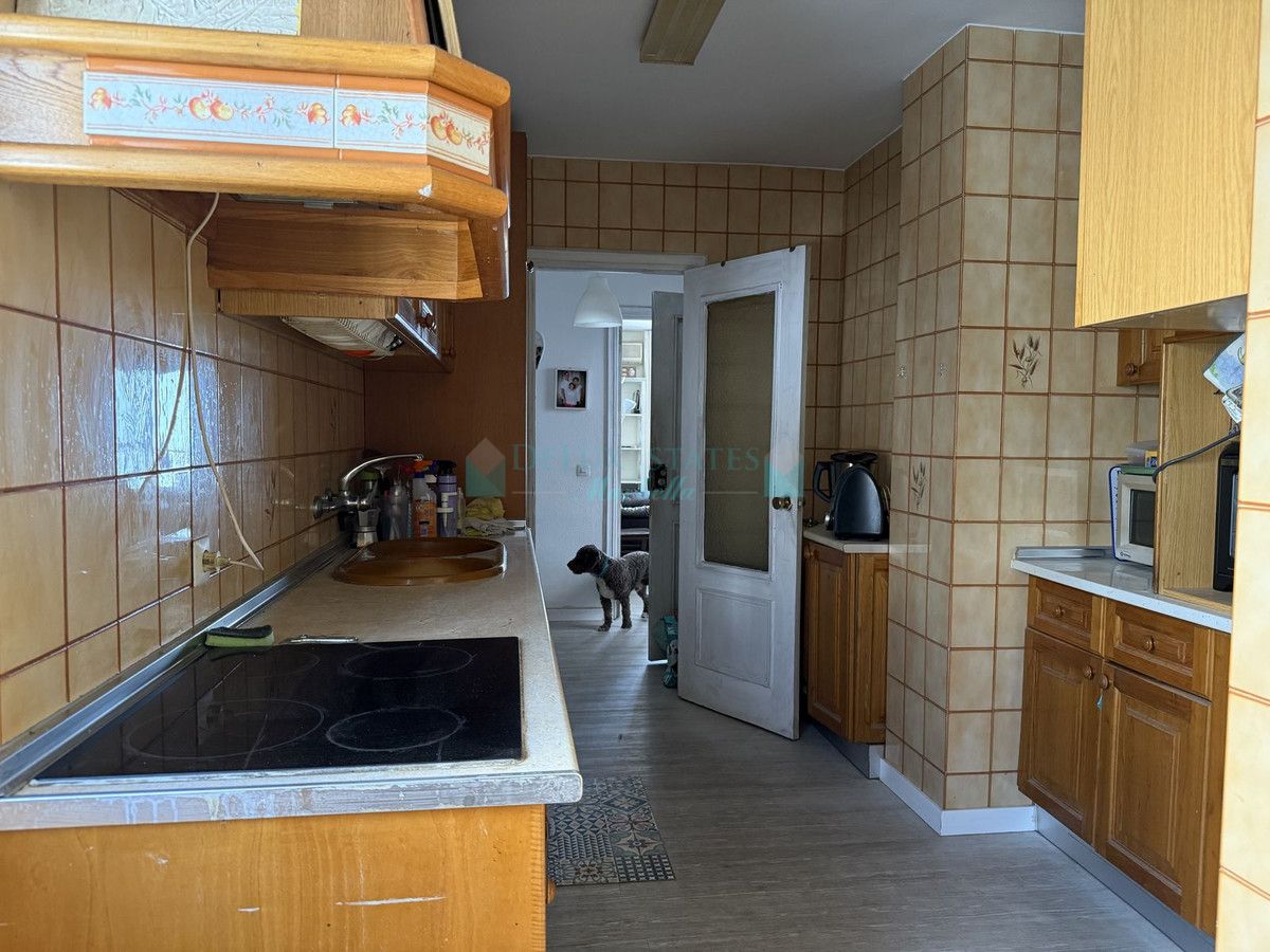 Penthouse for sale in Estepona