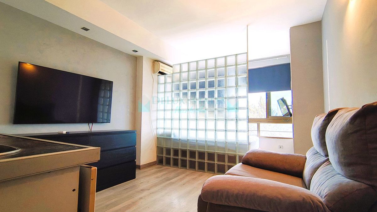 Studio for sale in Nueva Andalucia