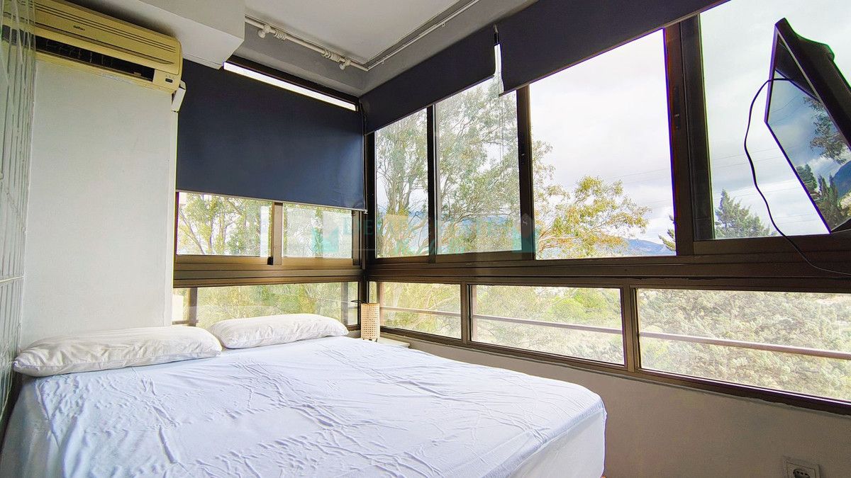 Studio for sale in Nueva Andalucia