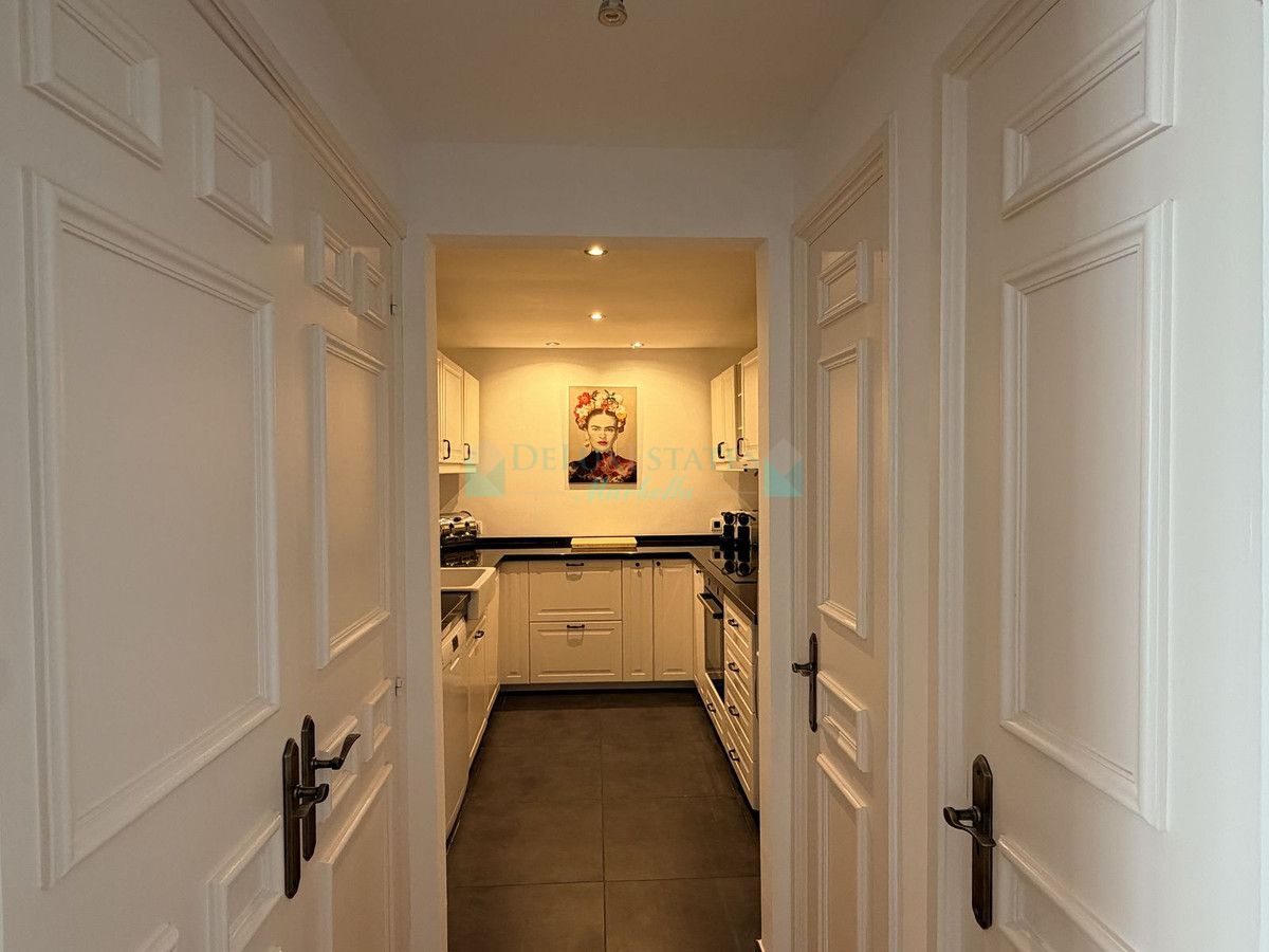 Ground Floor Apartment for sale in La Quinta, Benahavis