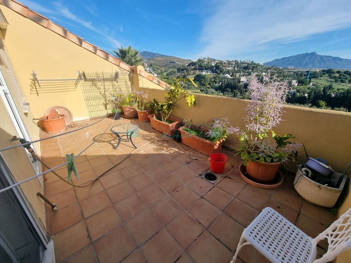 Penthouse for sale in Estepona