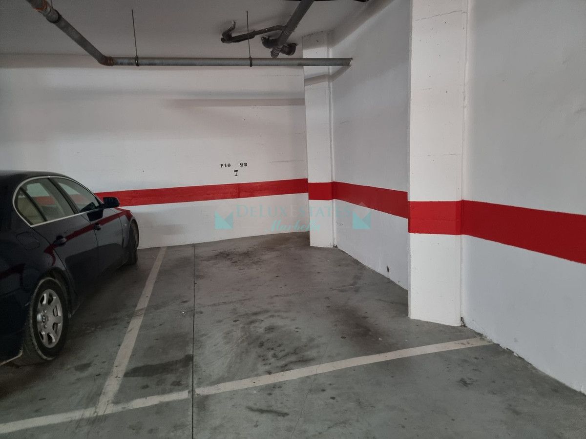 Penthouse for sale in Estepona