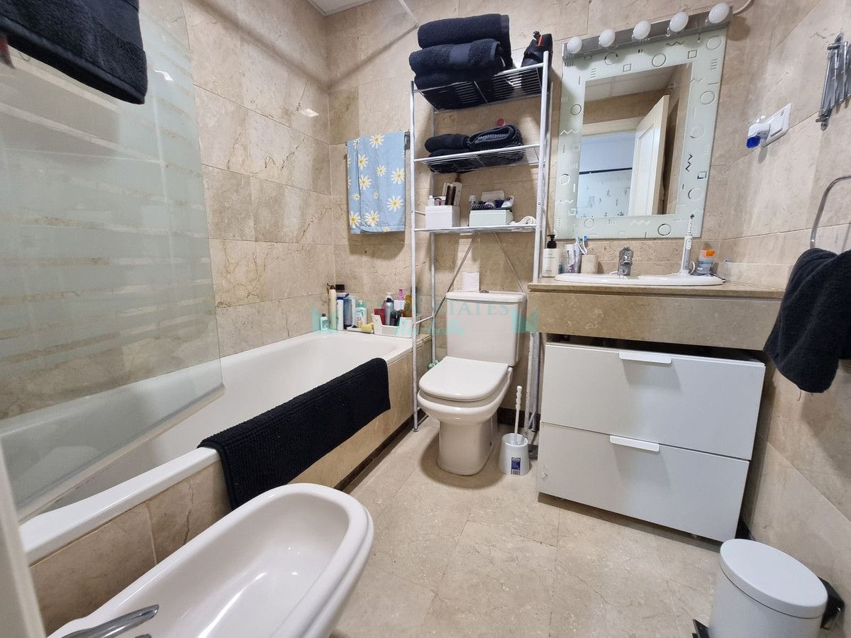 Penthouse for sale in Estepona