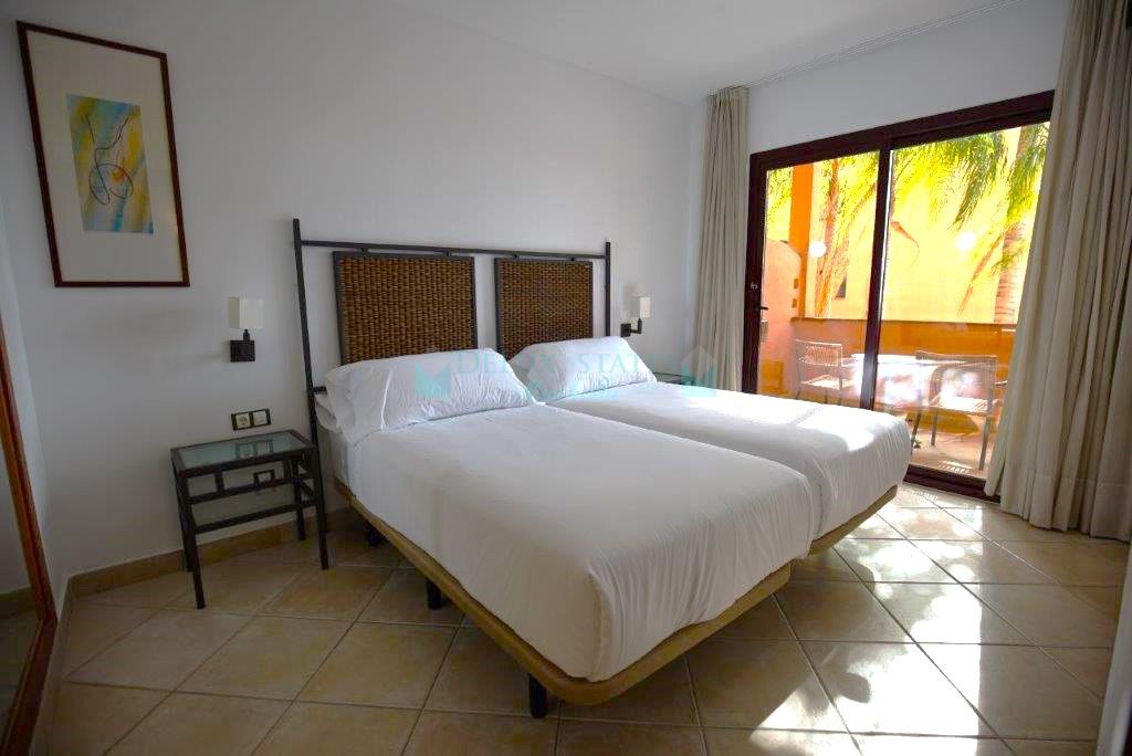 Ground Floor Apartment for sale in Estepona