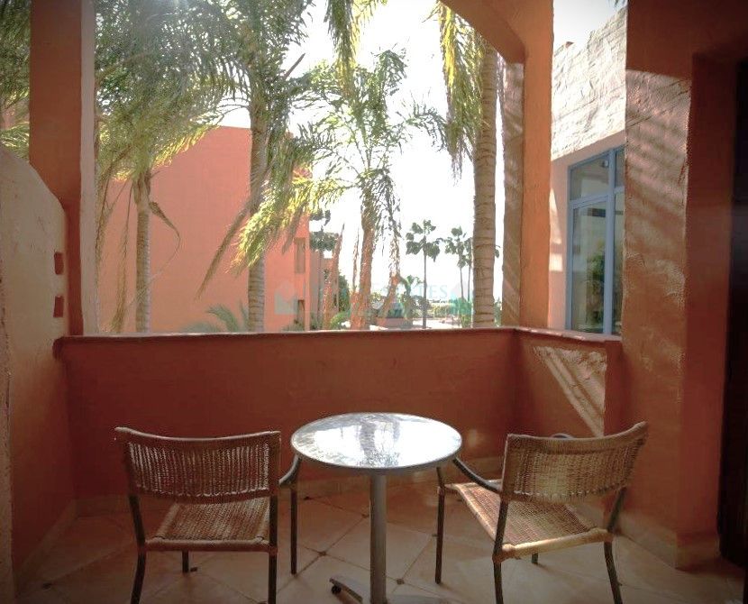 Ground Floor Apartment for sale in Estepona