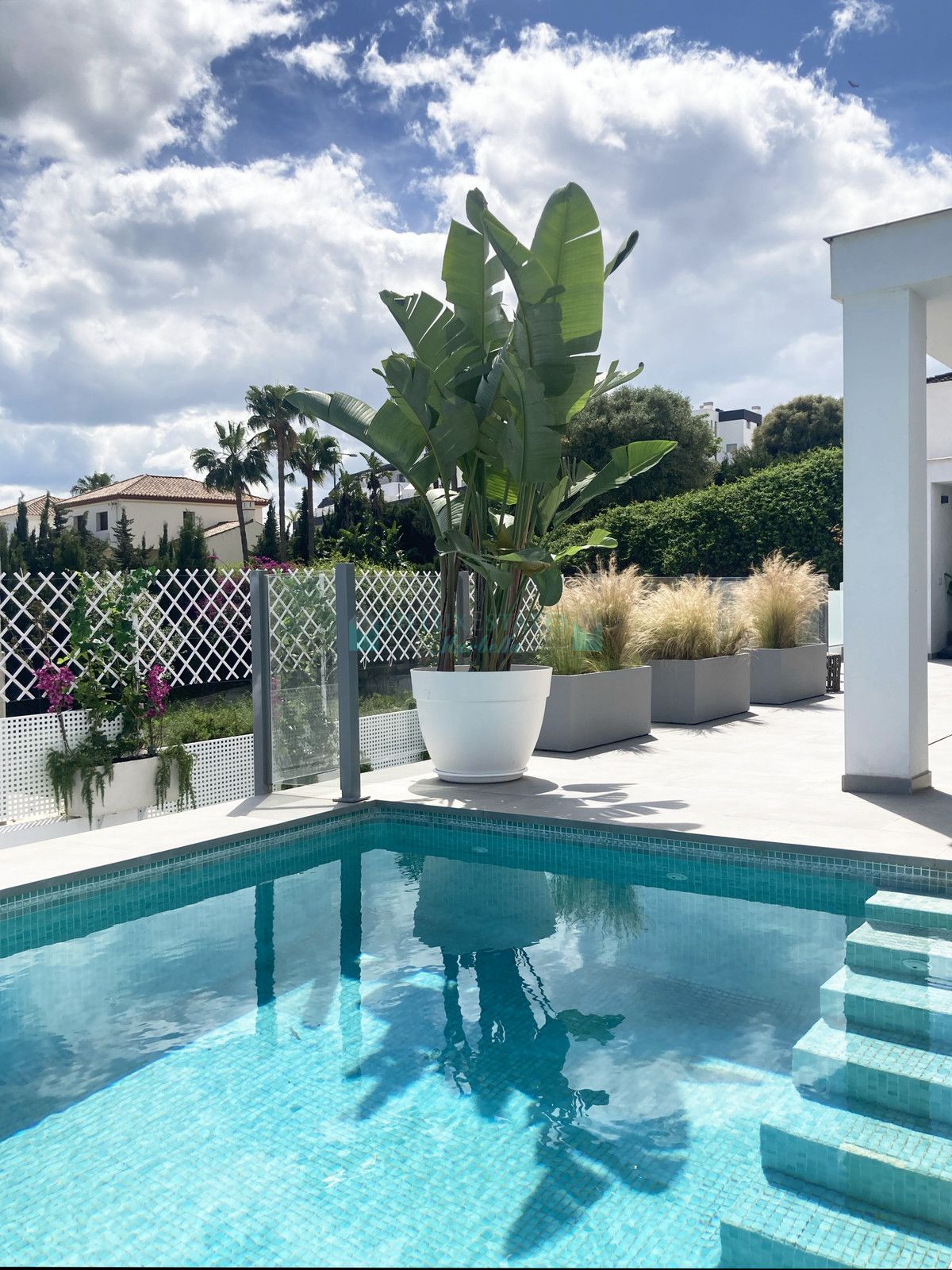 Villa for sale in Valle Romano, Estepona