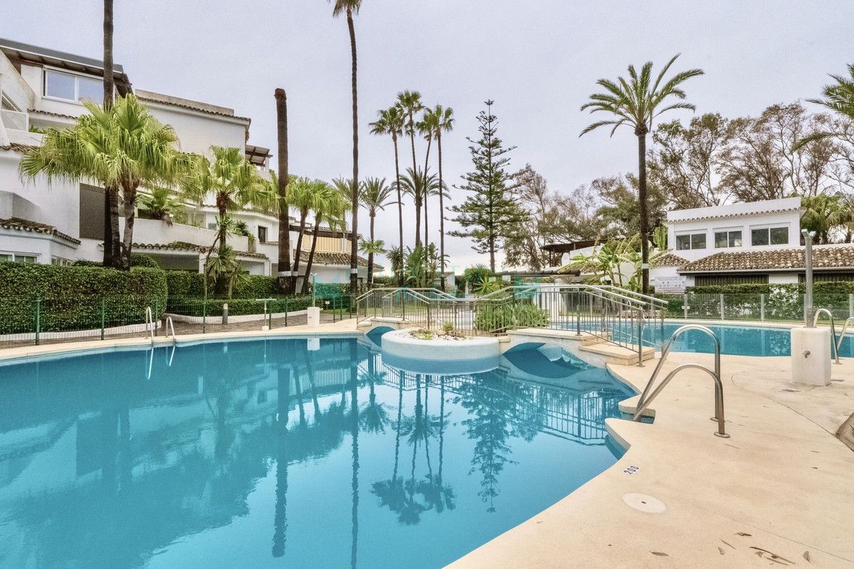 Ground Floor Apartment for rent in Las Chapas, Marbella East