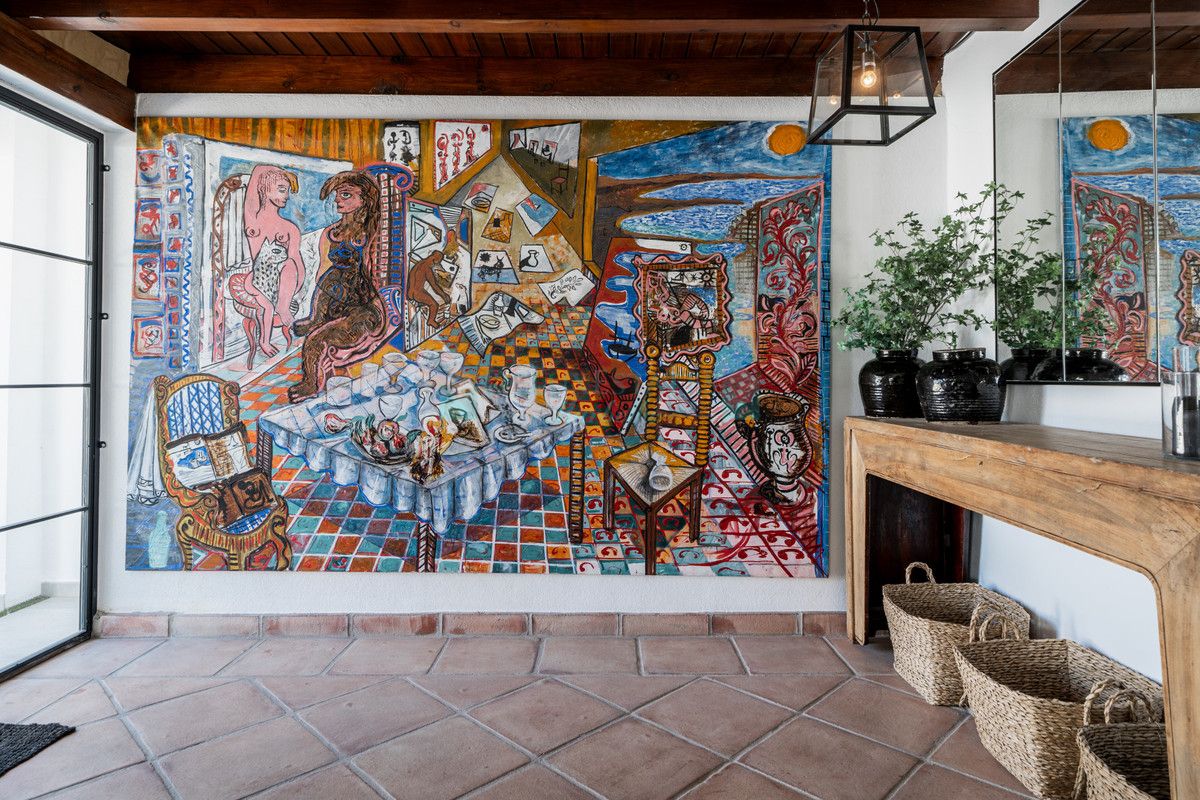 Villa for sale in El Madroñal, Benahavis