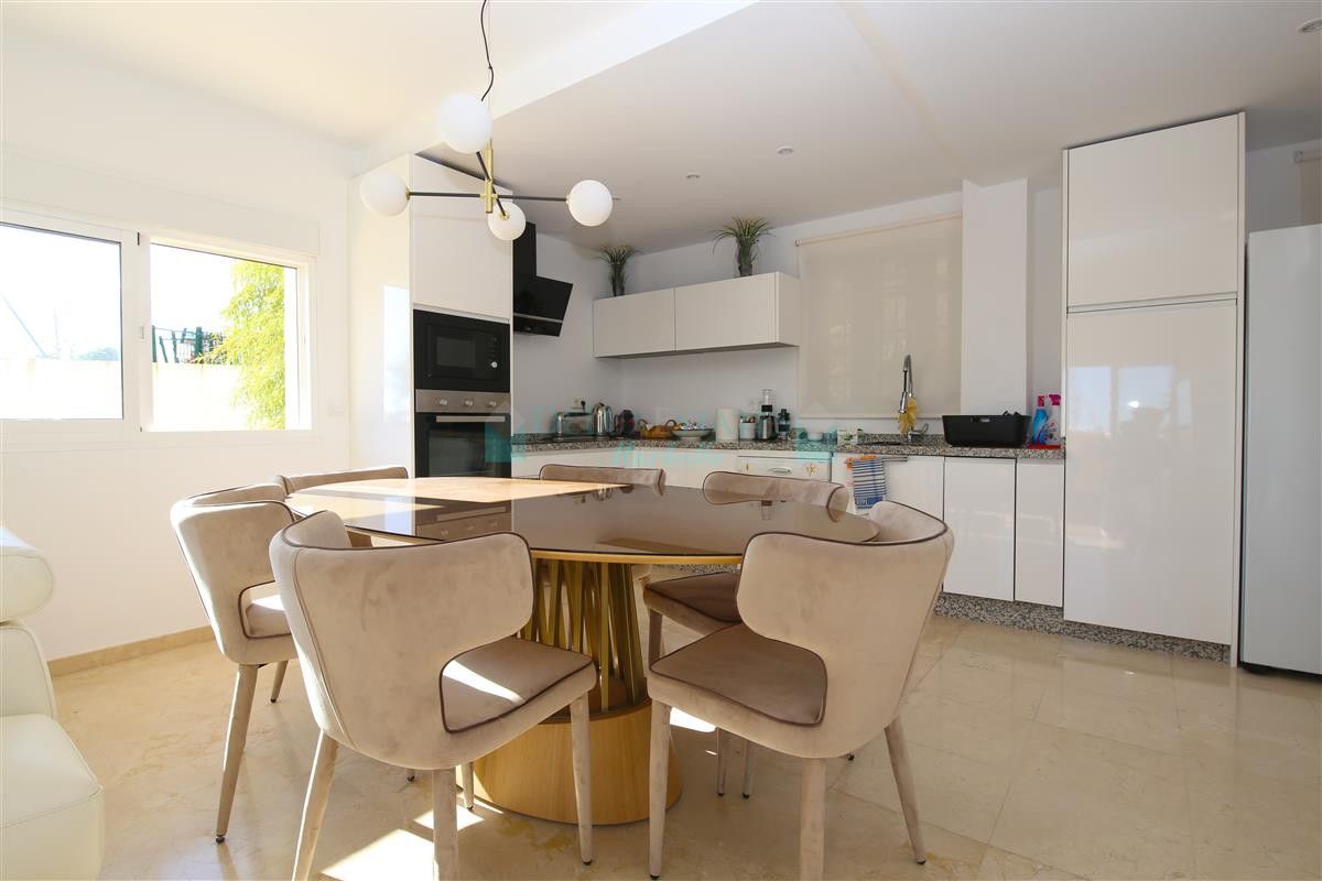 Apartamento en alquiler en Estepona