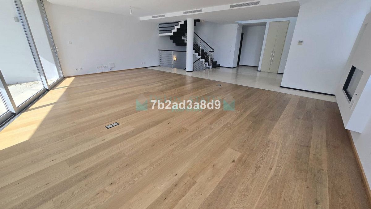 Semi Detached Villa for sale in Marbella Golden Mile