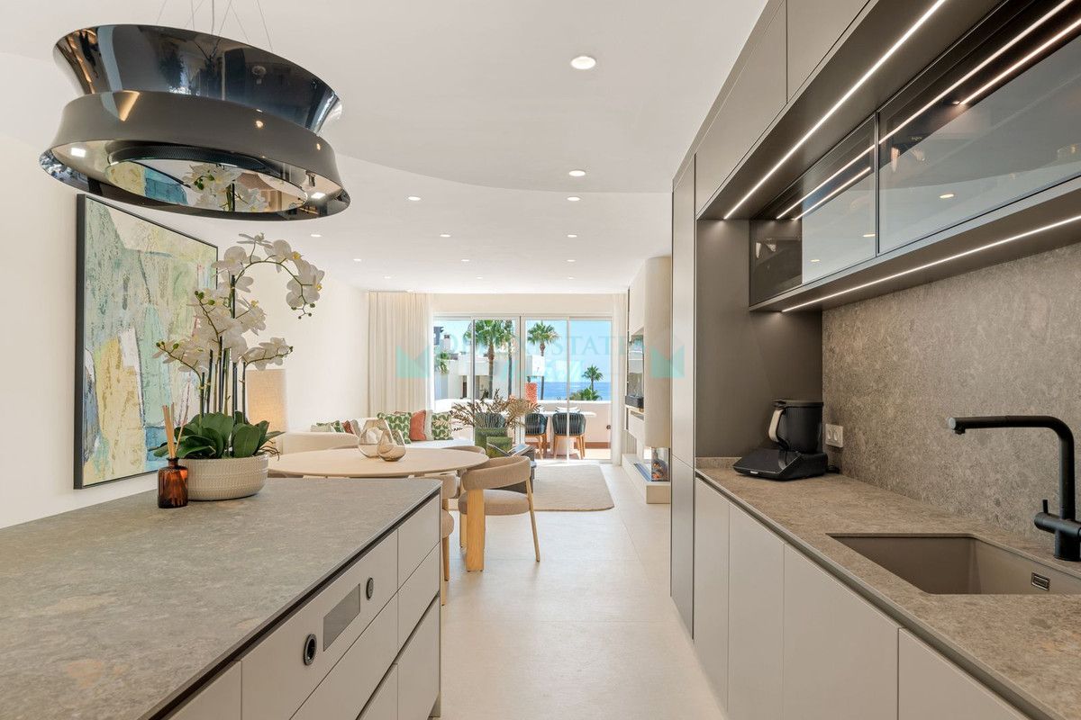 Ático en venta en New Golden Mile, Estepona