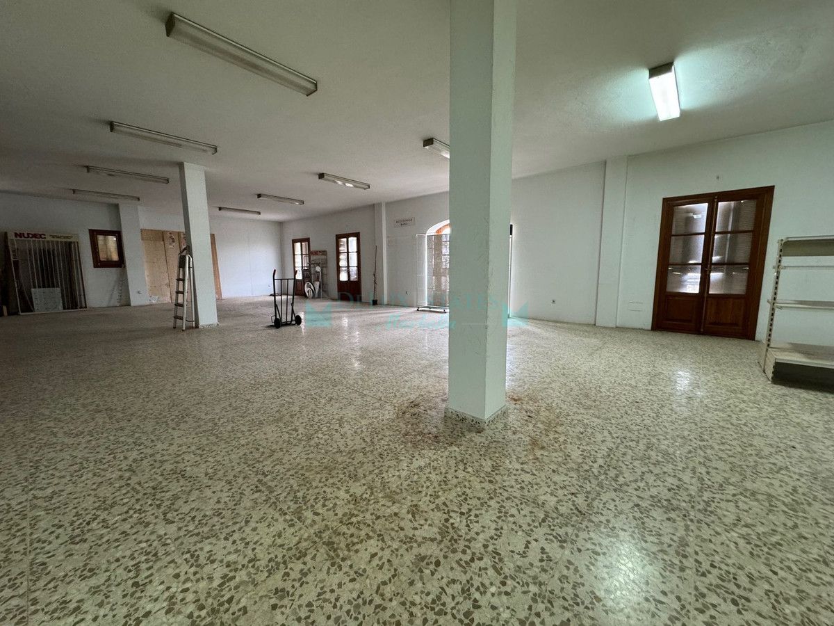 Business for sale in Estepona