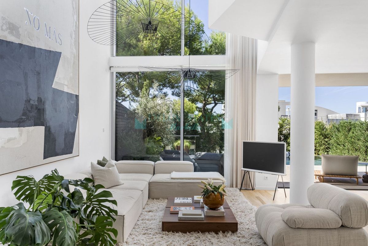 Semi Detached Villa for sale in Marbella