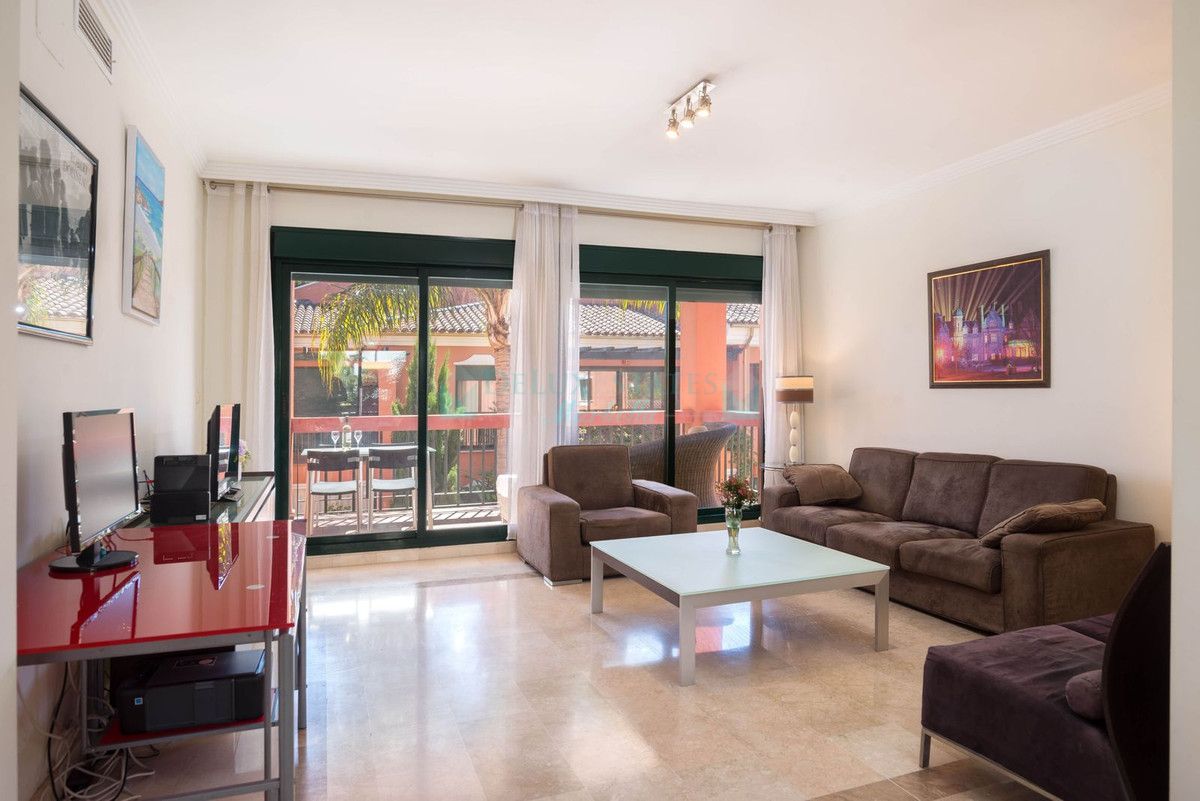Apartment for sale in Marbesa, Marbella East