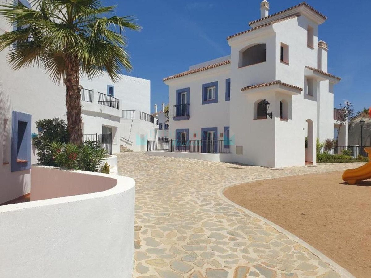 Apartment for sale in El Paraiso, Estepona