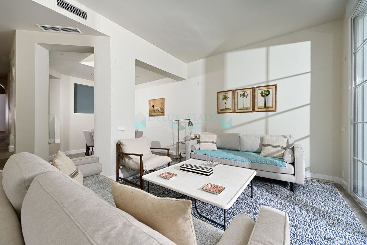 Ground Floor Apartment for sale in Elviria, Marbella East