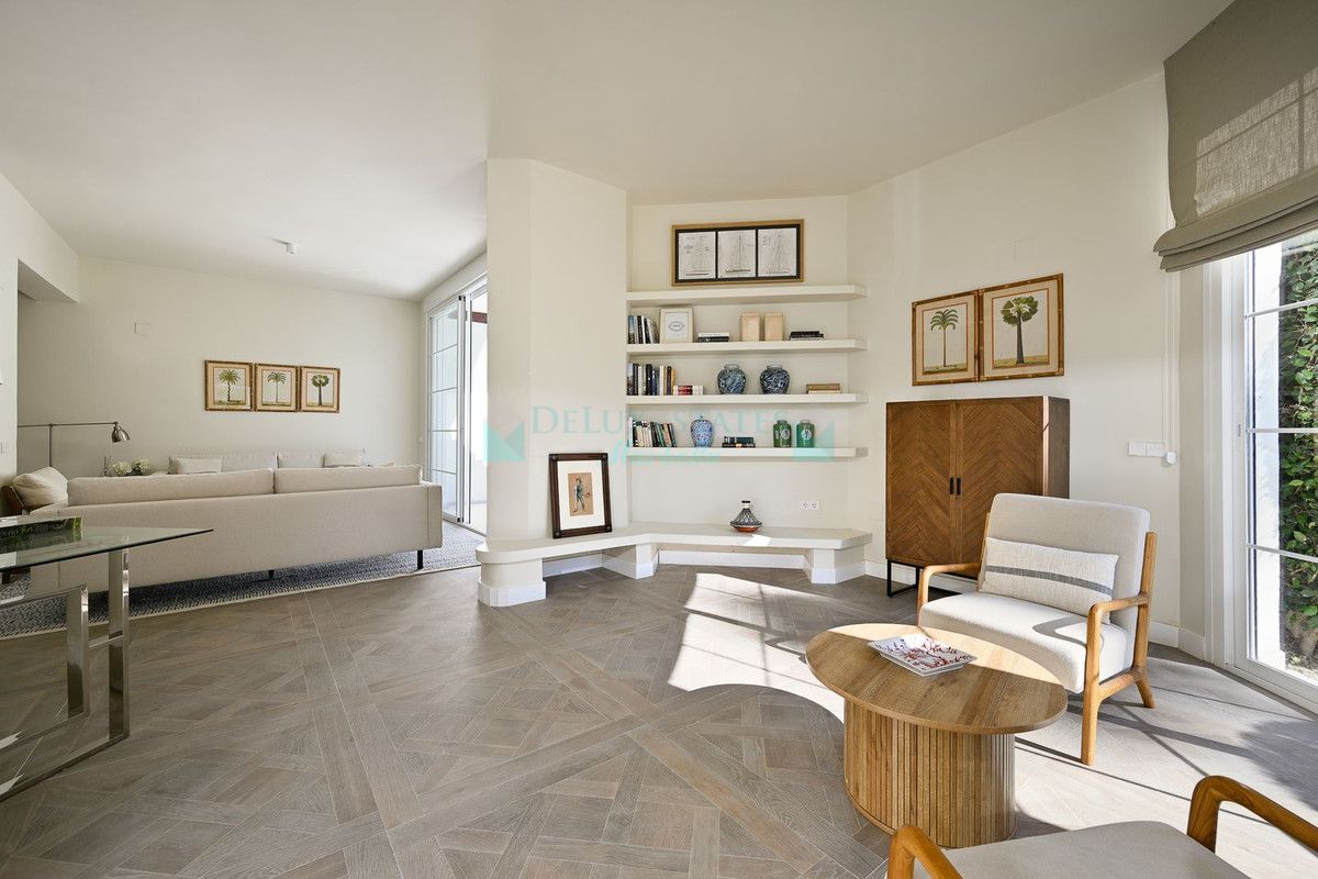 Ground Floor Apartment for sale in Elviria, Marbella East