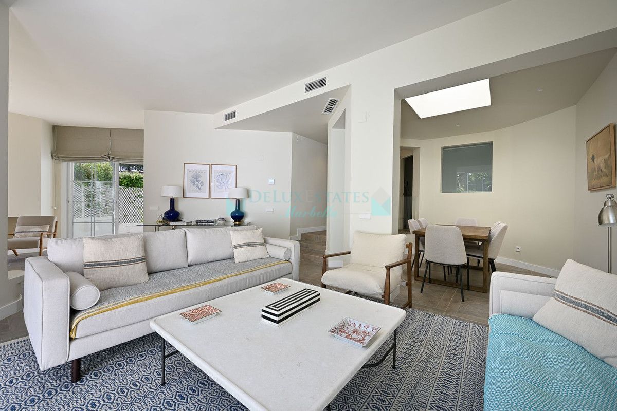 Ground Floor Apartment for sale in Elviria, Marbella East