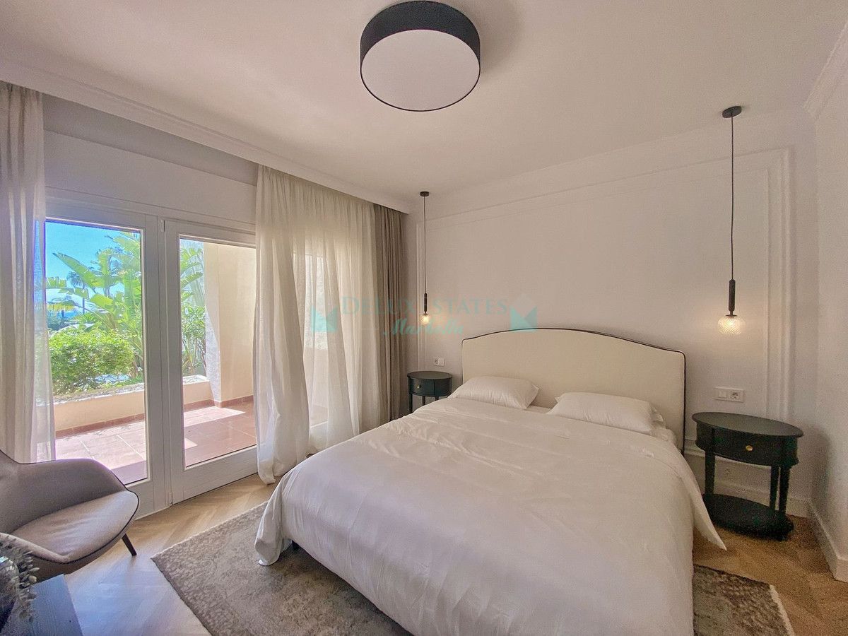 Ground Floor Apartment for sale in New Golden Mile, Estepona