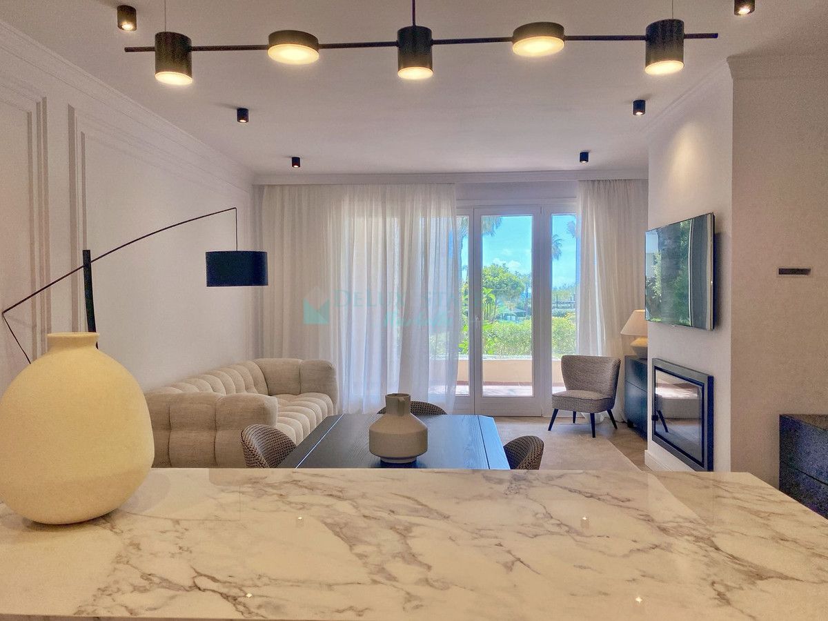 Ground Floor Apartment for sale in New Golden Mile, Estepona