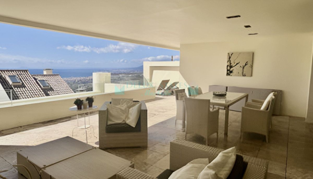 Apartment for sale in Los Altos de los Monteros, Marbella East