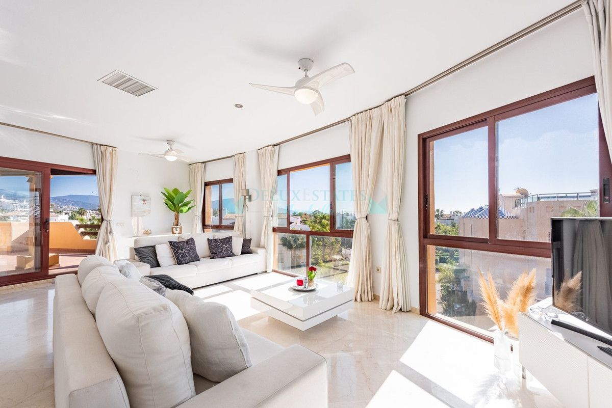 Ático en venta en Costalita, Estepona