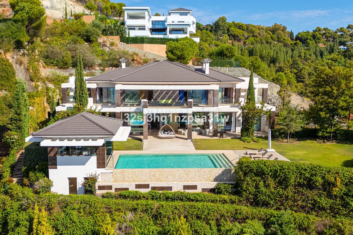 Villa en venta en Benahavis