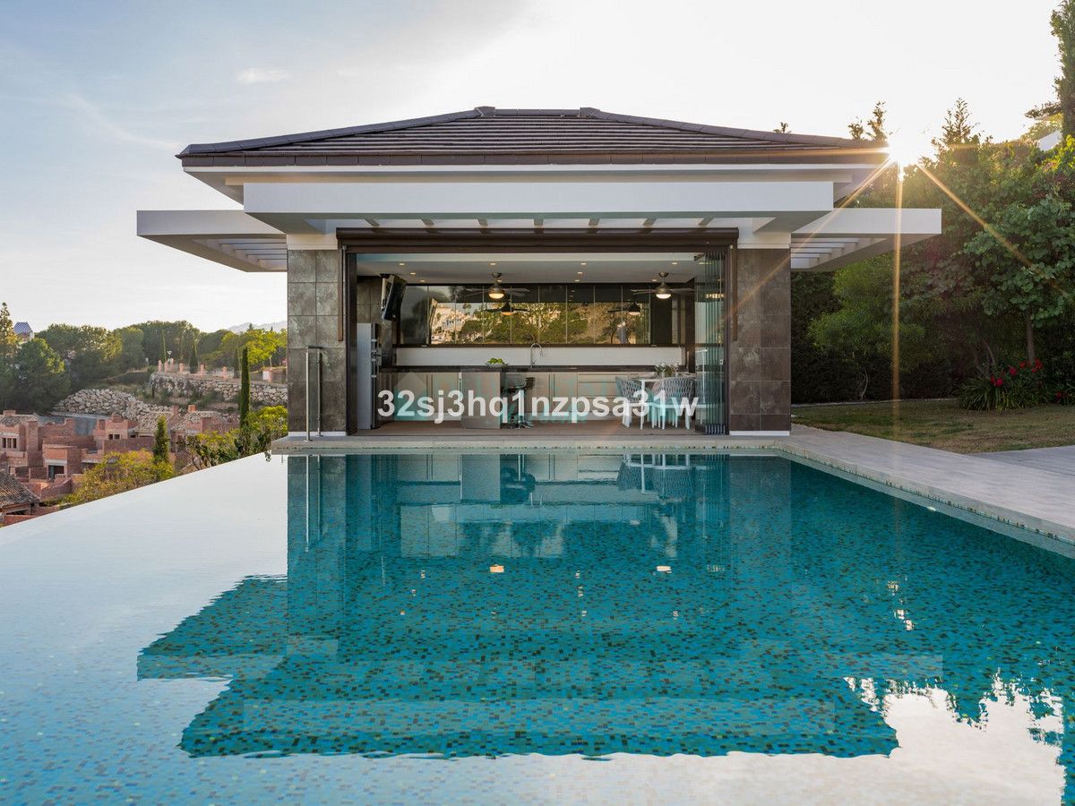 Villa en venta en Benahavis