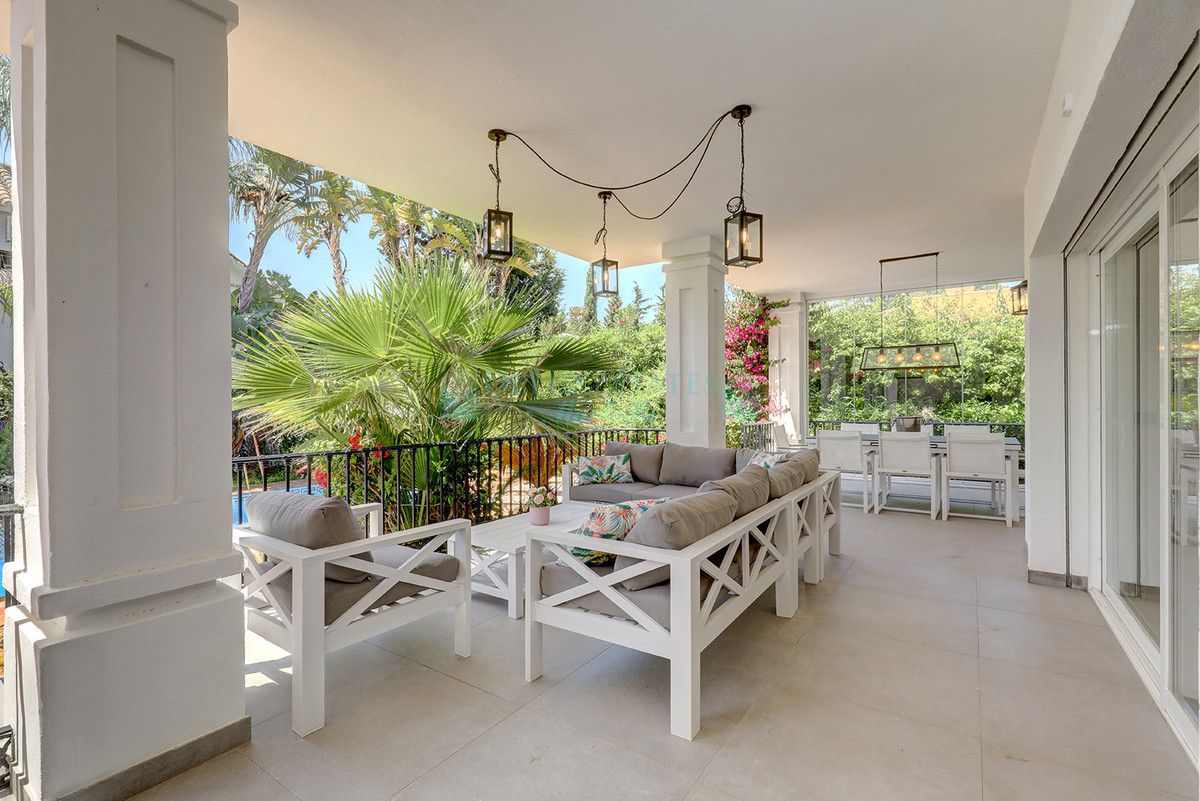 Villa for rent in Cabopino, Marbella East