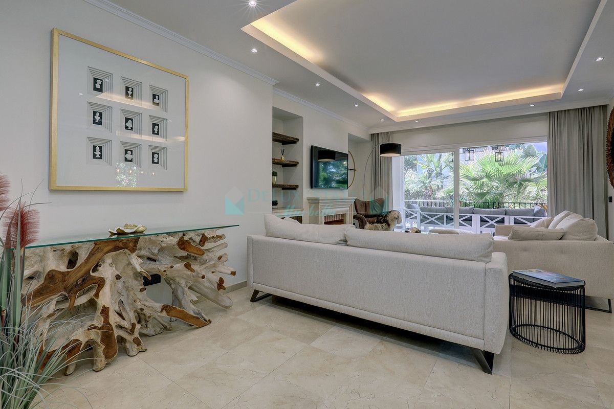 Villa for rent in Cabopino, Marbella East