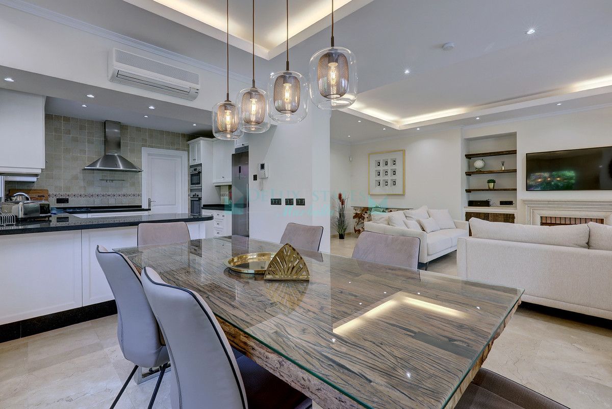 Villa for rent in Cabopino, Marbella East